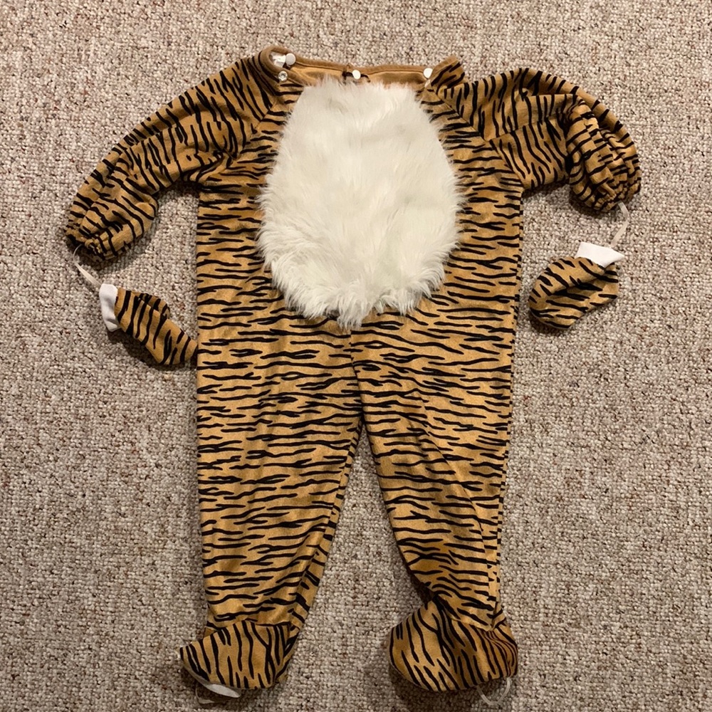 Kids Tiger costume - 2-3T